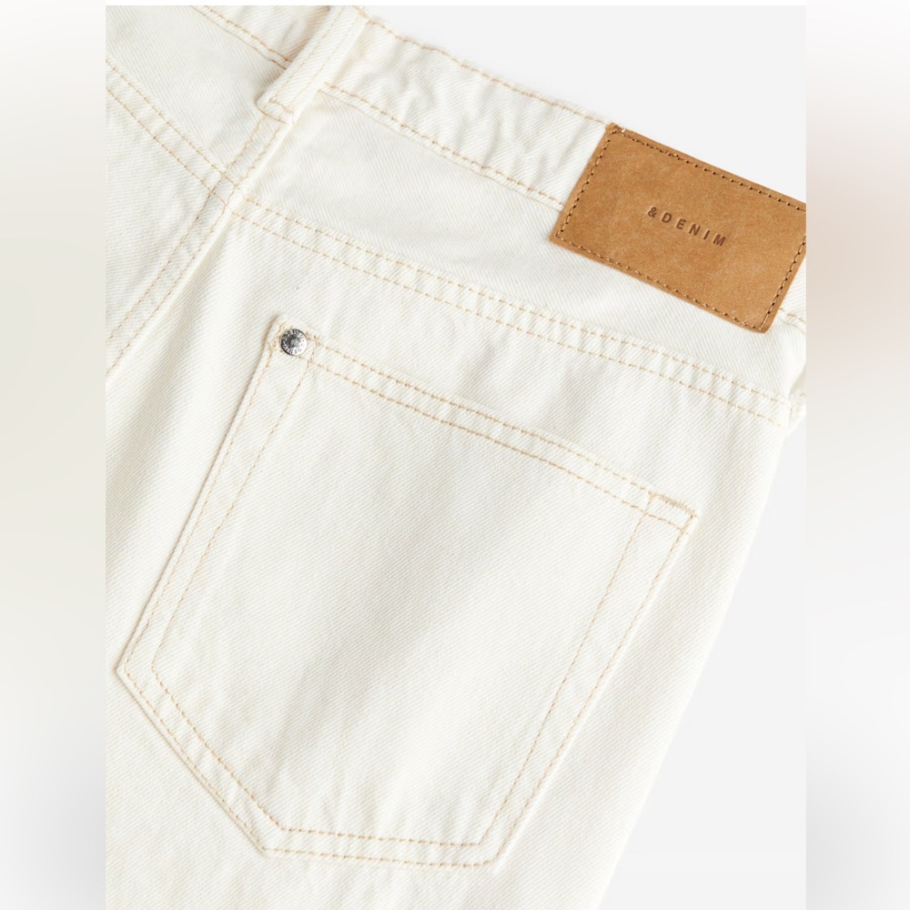 H&M Cream Regular Fit Straight Denim Jeans Mid Waist - Size 2 - NWT